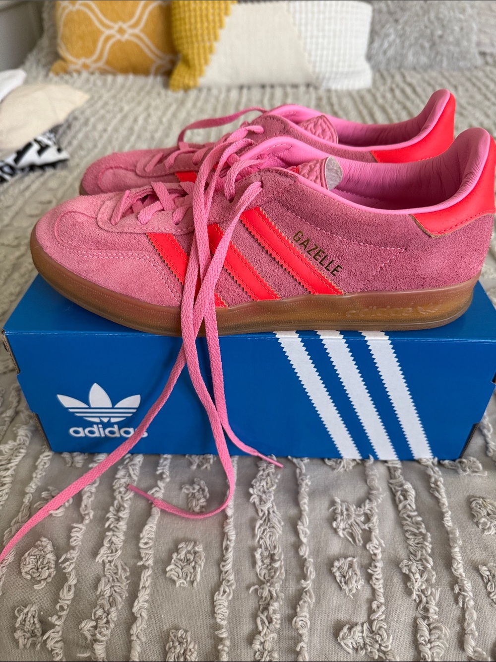 Adidas Gazelle Pink Suede Sneakers with Coral Stripes - Size 7 Women - Picture 3 of 7